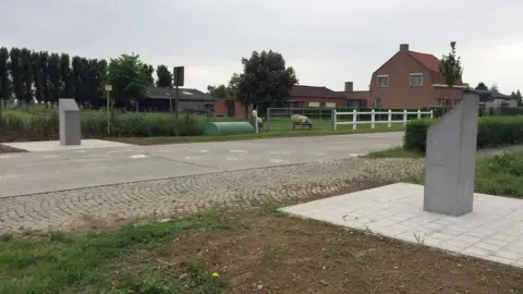 PA Wytschaete cemetery memorial