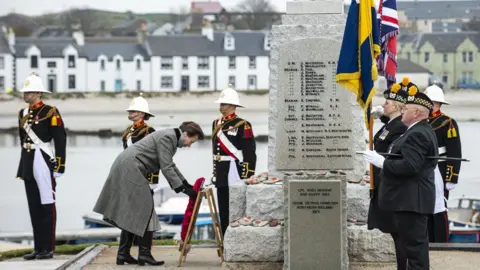 Warren Media Princess Anne lays a wreath