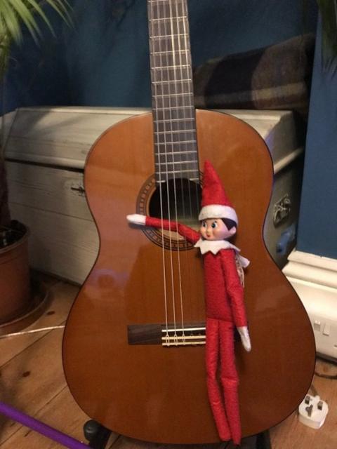 elf on shelf guitar