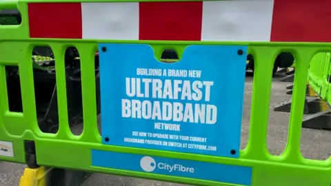 Qays Najm/BBC Broadband sign