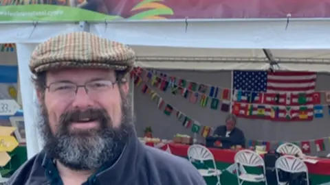 Robert Humphries Robert Humphries at a fair