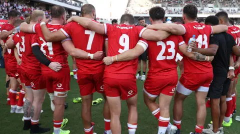 Wales player huddle