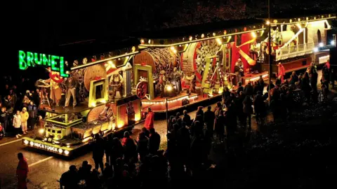 The Huckyduck Carnival Club Brunel themed cart. 