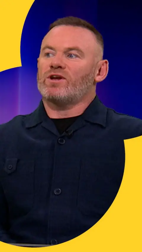 Wayne Rooney talking after the game 