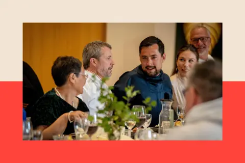 Alamy King Frederik X and Múte Egede dine together at an official dinner in Nuuk, Greenland