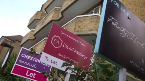 A stock image of 'To Let' signs outside a property.