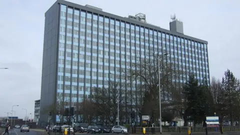 J Thomas / Geograph The main building at Hull Royal Infirmary - a 13-storey concrete and glass tower block