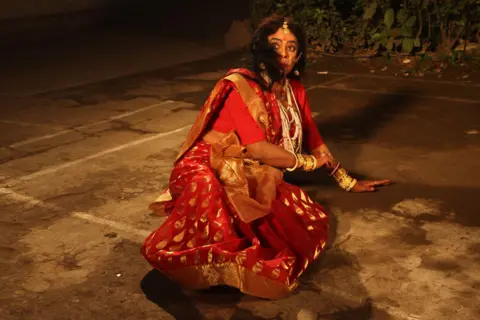 Courtesy of Debojit Majumder and Sanjay Singha Chapal Bhaduri