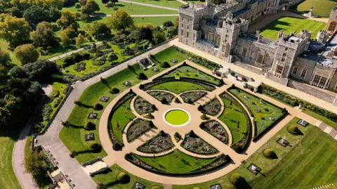 Royal Collection Trust A bird's eye view of Windsor Castle and the Venus Garden next to it.