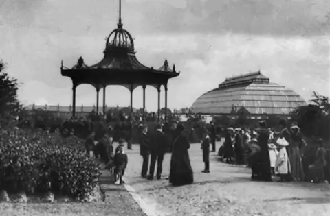 Glasgow City Council springburn park