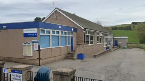 Lumphanan primary school building and grounds