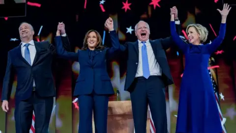 Kamala Harris gives Democratic convention speech