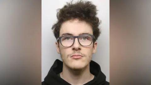 mugshot of Justin Swaddle