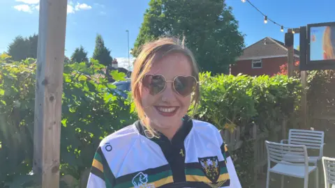 Sam Read/BBC Molly Cronan