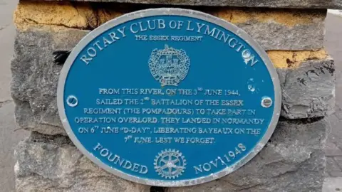 Lymington memorial to Essex soldiers