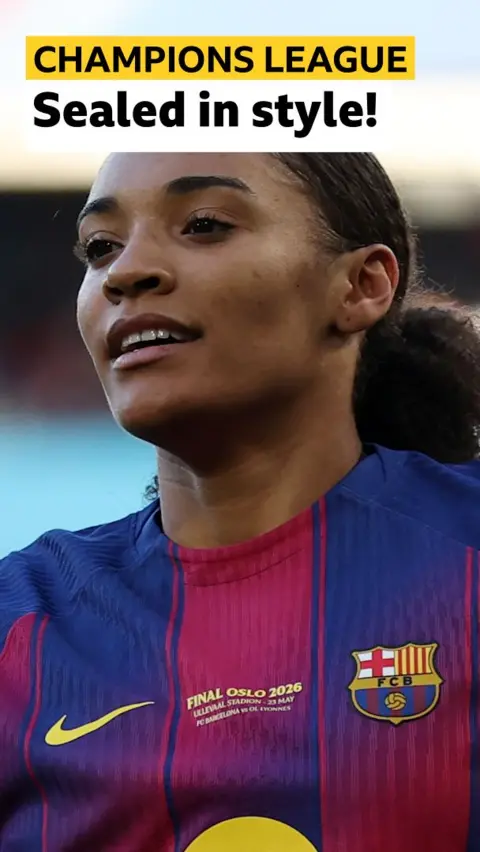 Watch Salma Paralluelo secure a win for Barcelona with the third goal of the match against Lyon in the Women's Champions League.