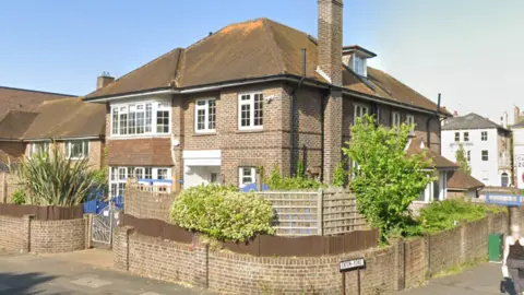Google The Jeanne Saunders Centre in Palmeira Avenue, Hove