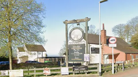 Google Street view of the The Peacock pub, in Main Street, Huthwaite, Nottinghamshire.