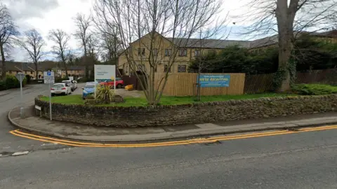 Three Valleys Hospital in Bradford