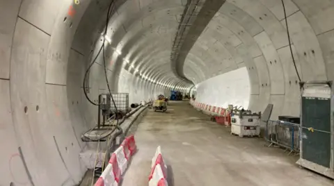 BBC Inside the Silvertown tunnel 