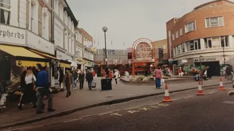 Slough Museum Looking at the Mackenzie Street entrance in 1993 as shoppers mill around.