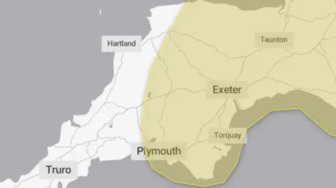 Met Office A map of Devon and Cornwall with a yellow highlight over parts of the map. 