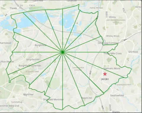 AWE Map with green lines showing the boundaries of the Detailed Emergency Planning Zone for the AWE facility at Burghfield. The proposed site for the development at Spencers Wood is marked with a red star.