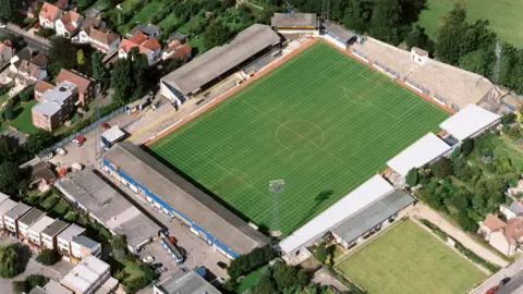 Getty Images Manor Ground, Oxford, Oxfordshire, 1992. Aerial view of the former home of Oxford United Football Club. The Us moved to the Kassam Stadium in 2001. 