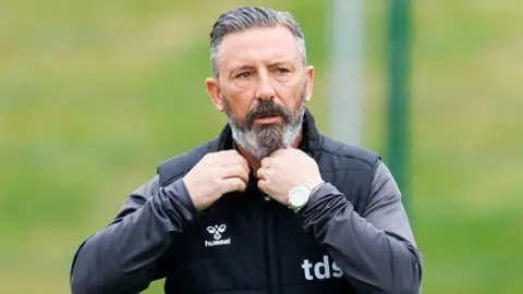 Hearts head coach Derek McInnes