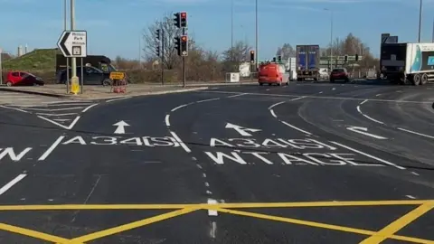 The incorrect road markings on the A34.