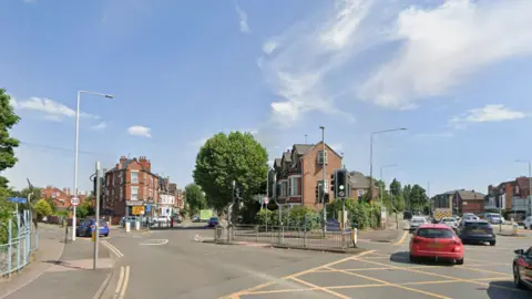 Google The Trent Boulevard junction with Radcliffe Road and Holme Road in Lady Bay, West Bridgford