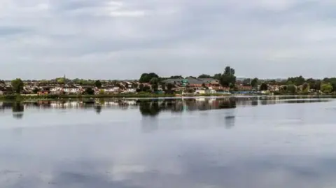 Geograph/PeterMcDermott Scotman's Flash lake in Wigan