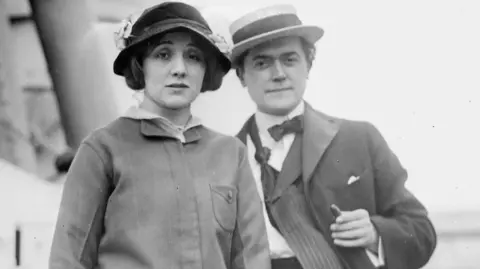 Heritage Images via Getty Laurette Taylor and Hartley Manners, pictured in black and white, circa 1910 - 1915