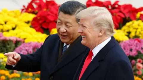 Trump and Xi Jinping photographed together in 2017