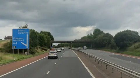 The turnoff for junction 12 on the M1 motorway