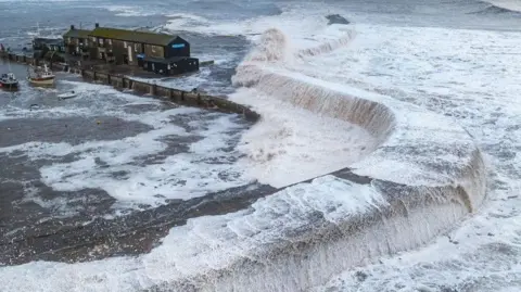 James Loveridge James Loveridge's picture of the cobb harbour in Lyme Regis during Storm Ciaran