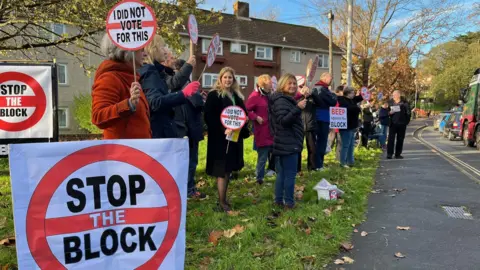 People protesting against the low traffic neighbourhood