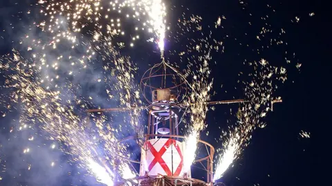 Hull city council The tower of light immersive performance