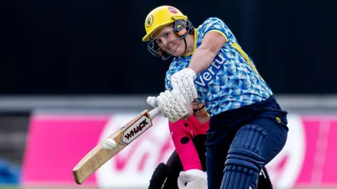 Laura Harris batting for the Bears