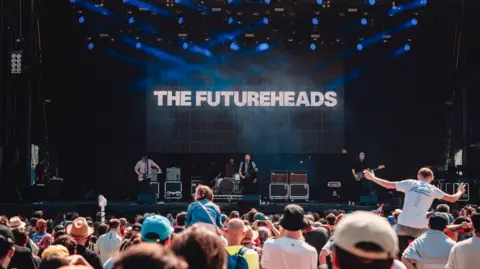 Louisa Mae Photography The Futureheads on stage