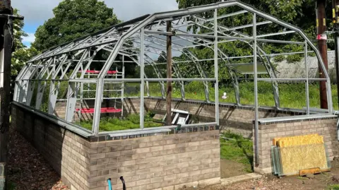 Shrewsbury Men's Shed Greenhouse