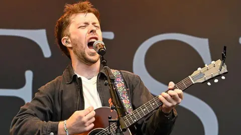  Eddie Keogh of Kingfishr performs on Day 3 of Outside Lands Festival at Golden Gate Park on August 09, 2026 in San Francisco, California.