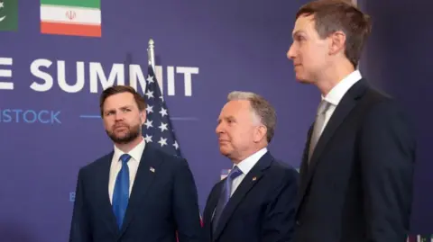 Vance, Witkoff and Kushner standing in a line
