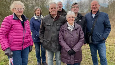 Simon Thake Rose Hill residents