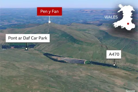 Map of the area. It has three labels showing the Pont ar Daf car park, with Pen y Fan in the distance, and the A470. 