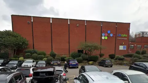 Google Everton Park Lifestyles exterior