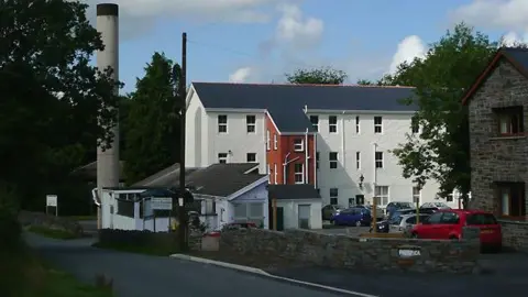 Roger D Kidd/Geograph Tregaron Hospital 
