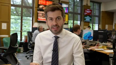 Joe Pike in BBC Newsroom