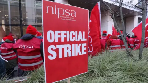 PA Nipsa strike
