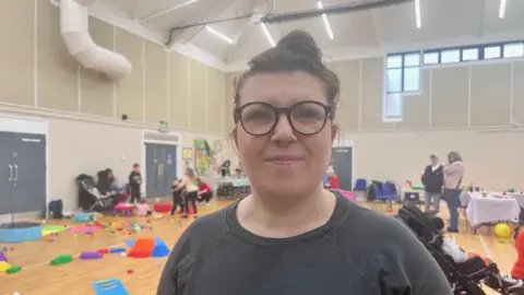 BBC Elaine Gregersen, Parent